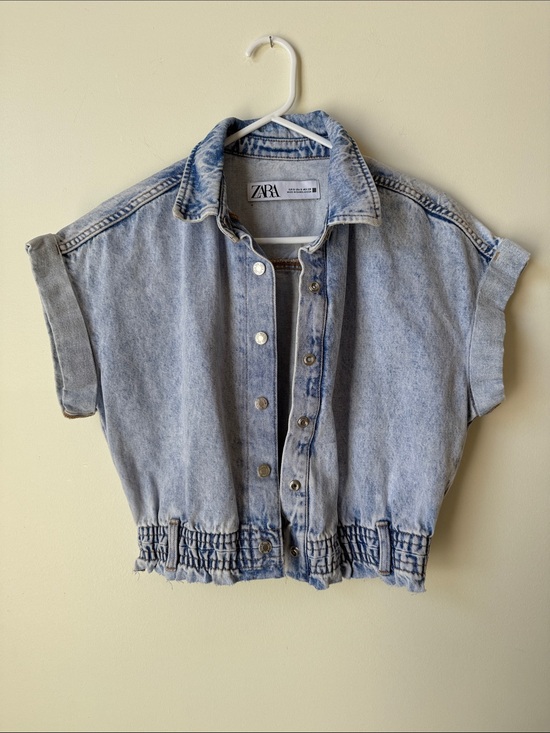 Zara Jackets & Blazers - Zara acid wash snap button denim vest